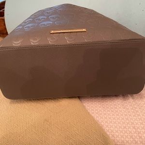 NWT Betsy Johnson DMF Handbag with Skulls